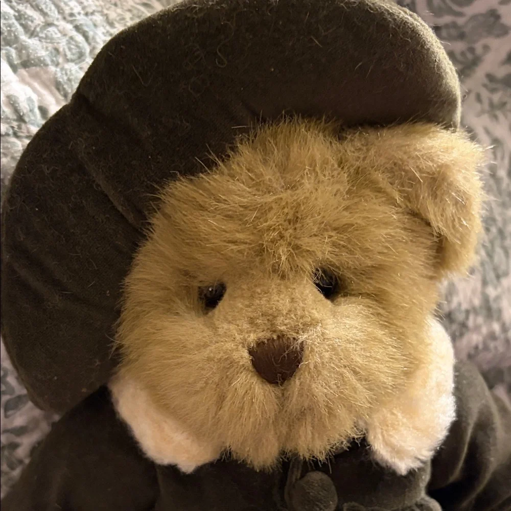 Plush Teddy Bear with Hat - Tri-Russ Int’l Harvest Moon -Adult owned. 12 inch